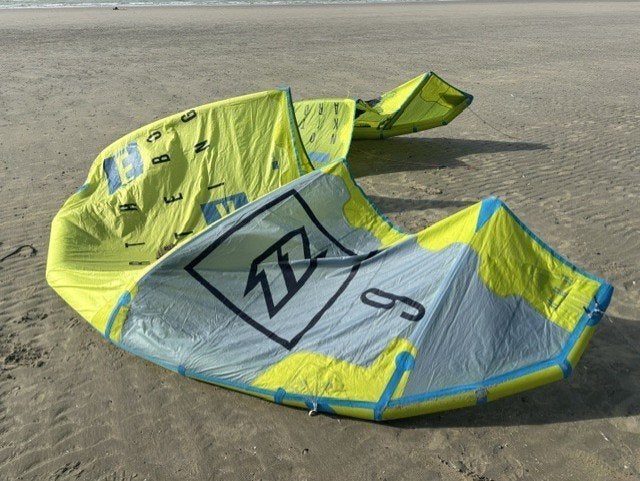 Kite Evo 2016, Watersport en Boten, Kitesurfen, Ophalen, Gebruikt, 9 m², Geen board