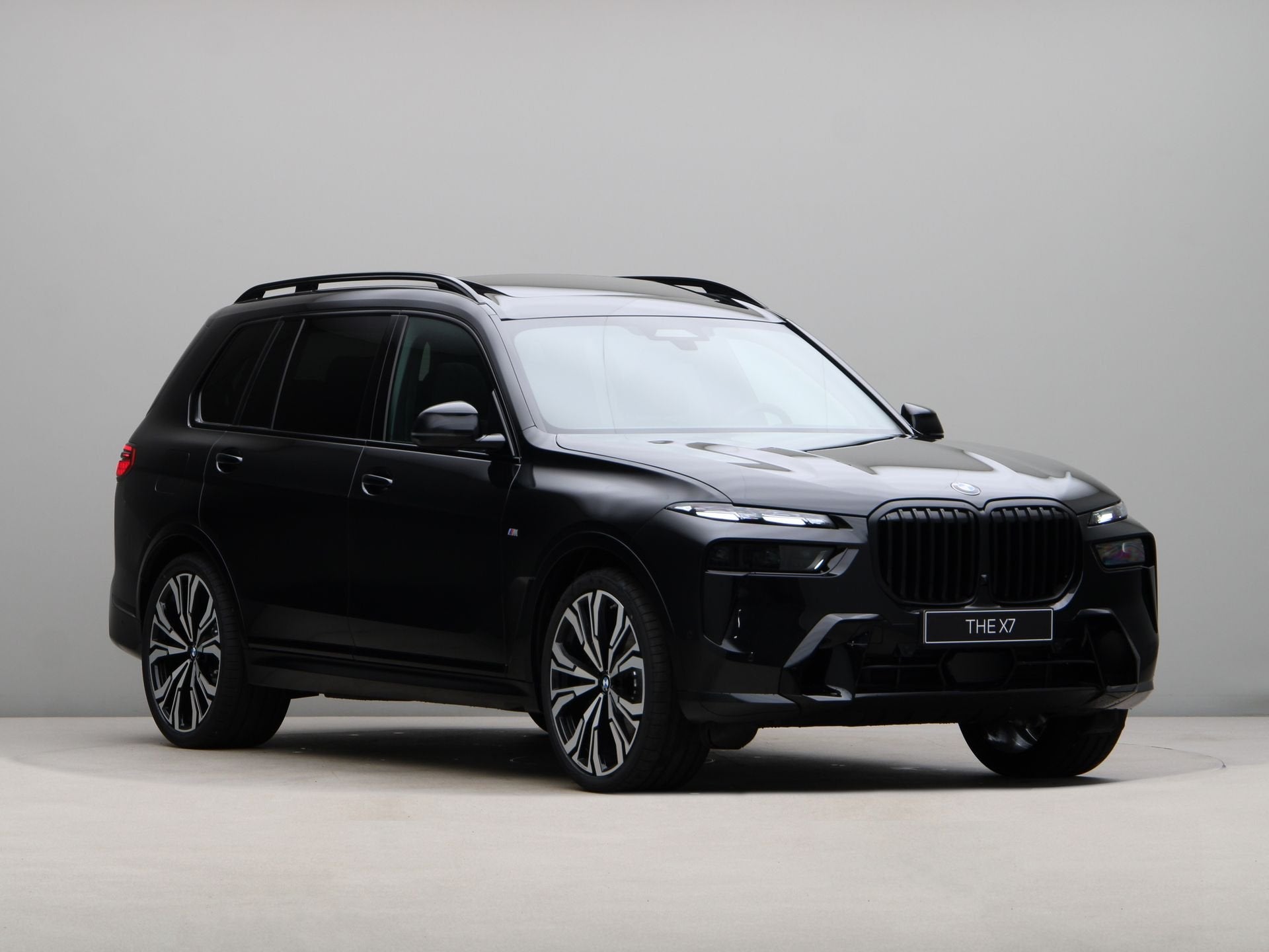 BMW X7 xDrive40i M Sport Pro | High Executive | Panoramadak, Auto's, Automaat, Zwart, 7 stoelen, Zwart