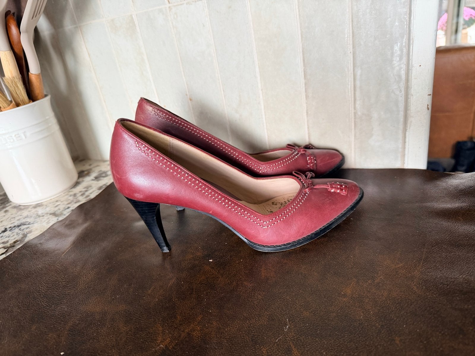 Clarks Pumps Bordeaux Rood Maat 39, Pumps, Ophalen of Verzenden, Zo goed als nieuw, Rood