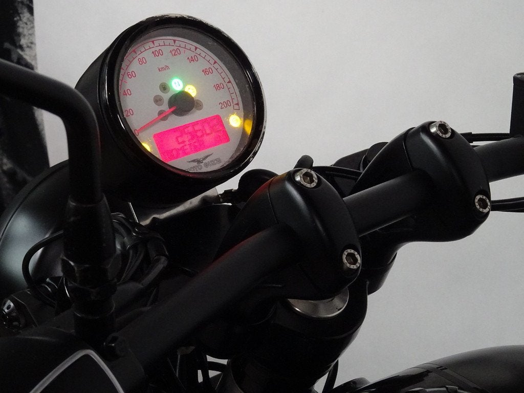 Moto Guzzi V9 Bobber, Motoren, Motoren | Moto Guzzi, 853 cc, Bedrijf, Meer dan 35 kW, ABS