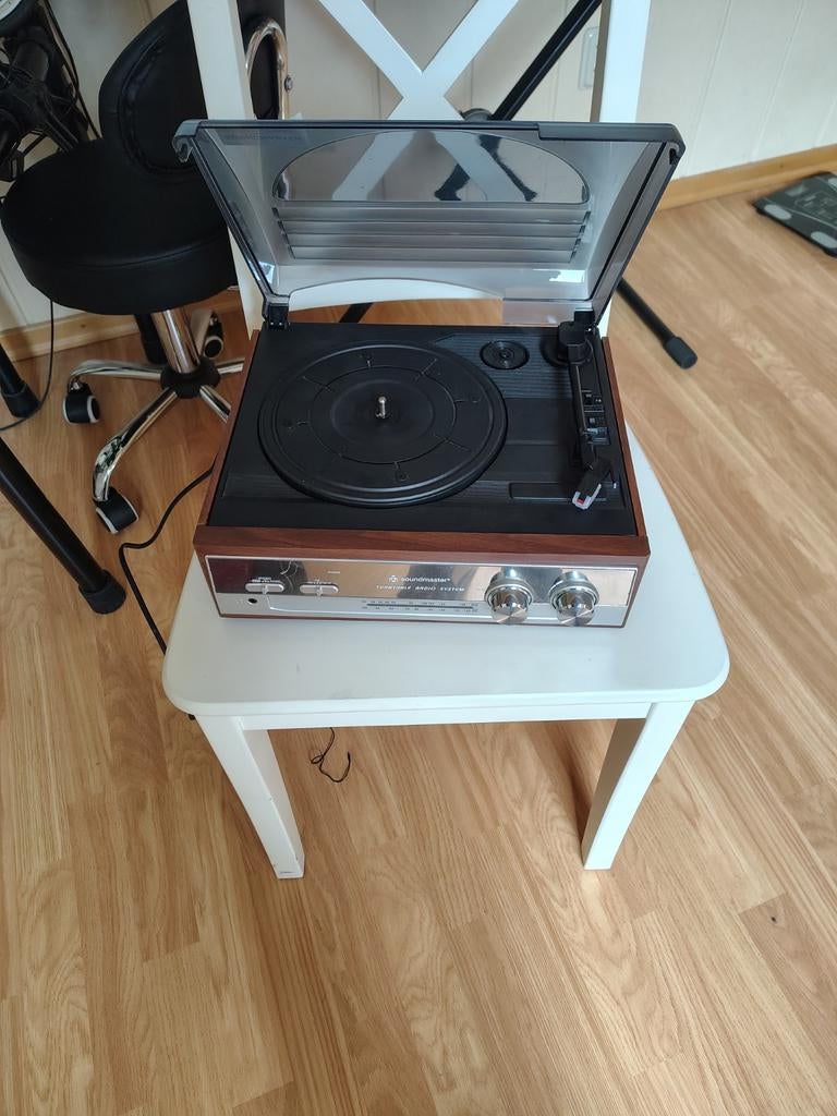 Soundmaster PL186 Radio Platenspeler AM/FM 33/45/78 toeren, Ophalen of Verzenden, Overige merken
