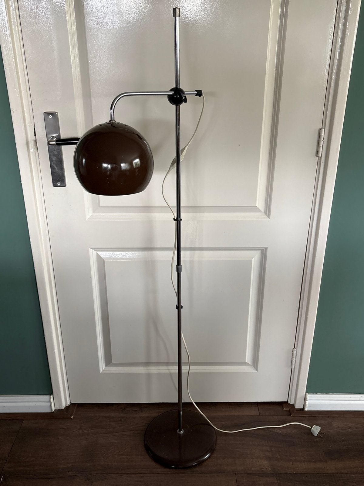 Vintage vloerlamp met bruine bolkap, Ophalen