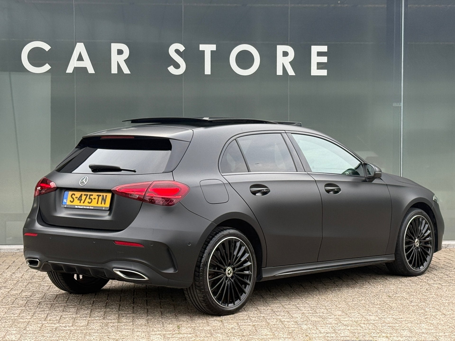 Mercedes-Benz A-klasse 250 e AMG Line Pano|Memory|Sfeer|360c, Dealer onderhouden, Gebruikt, 4 cilinders, 15 kWh