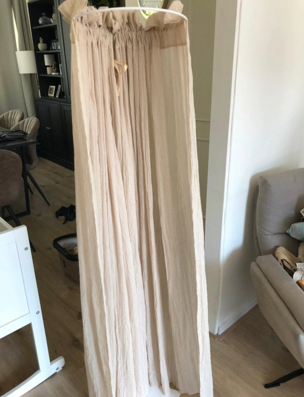 Mooie beige klamboe voor babybedje of kinderbed, Kinderen en Baby's, Kinderkamer | Inrichting en Decoratie, Ophalen, Nieuw