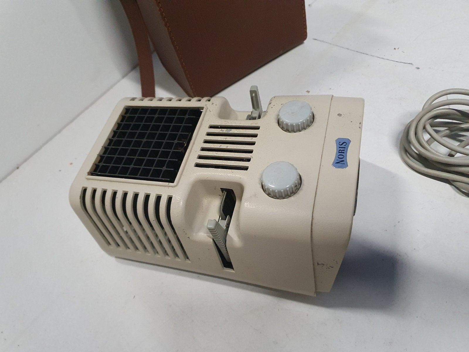 noris 150 a diaprojector, Ophalen of Verzenden, Zo goed als nieuw