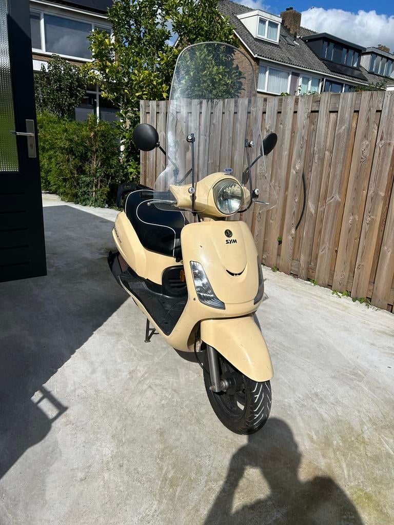 Sym Fiddle II 50S Scooter - Beige, Fietsen en Brommers, Scooters | SYM, Ophalen, Gebruikt, Maximaal 45 km/u, Benzine
