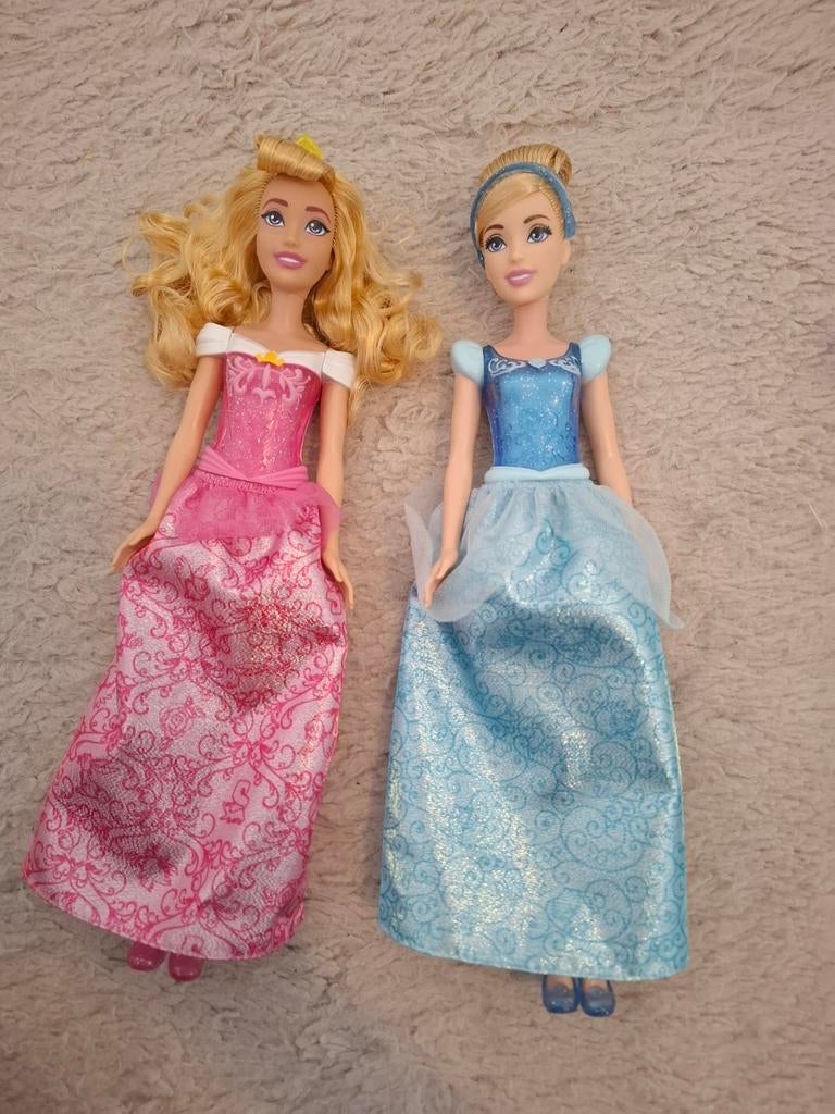 Disney prinsessen poppen set | Aurora & Assepoester | jurk, Ophalen of Verzenden, Zo goed als nieuw, Overige typen