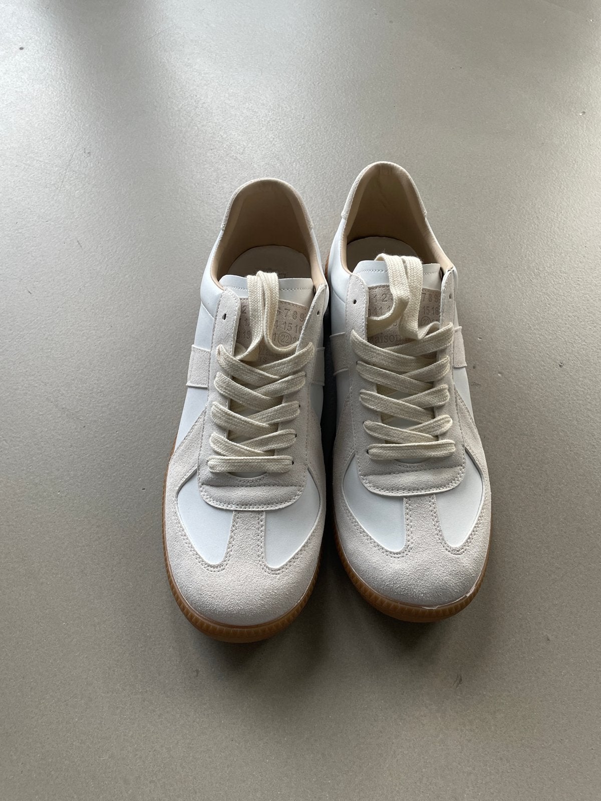 Maison Margiela Replica Sneakers - Wit/Beige, Kleding | Heren, Verzenden, Zo goed als nieuw, Wit, Sneakers of Gympen