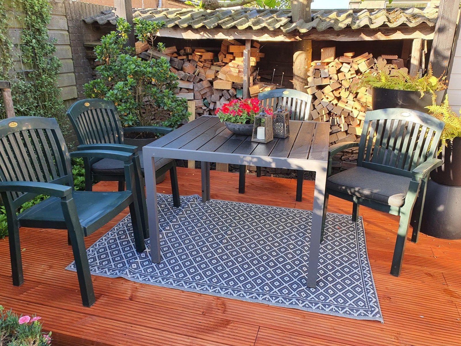 4 Hardman stoelen - Groene tuinstoelen, Ophalen, Zo goed als nieuw, Kunststof, Stapelbaar