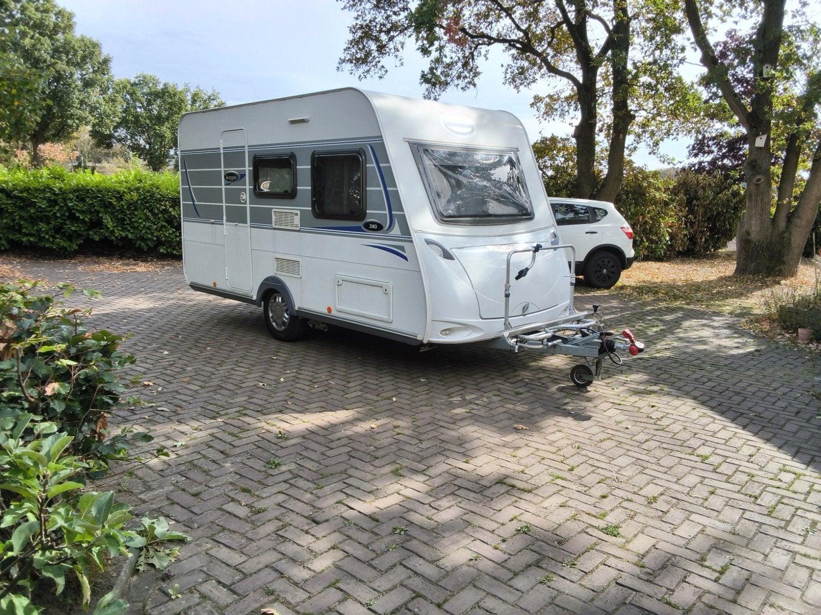 Caravelair Antara 380 met Mover/T.V en Sateliet Antenne enz., Bedrijf, Schokbreker, Caravelair, Tot 4 meter