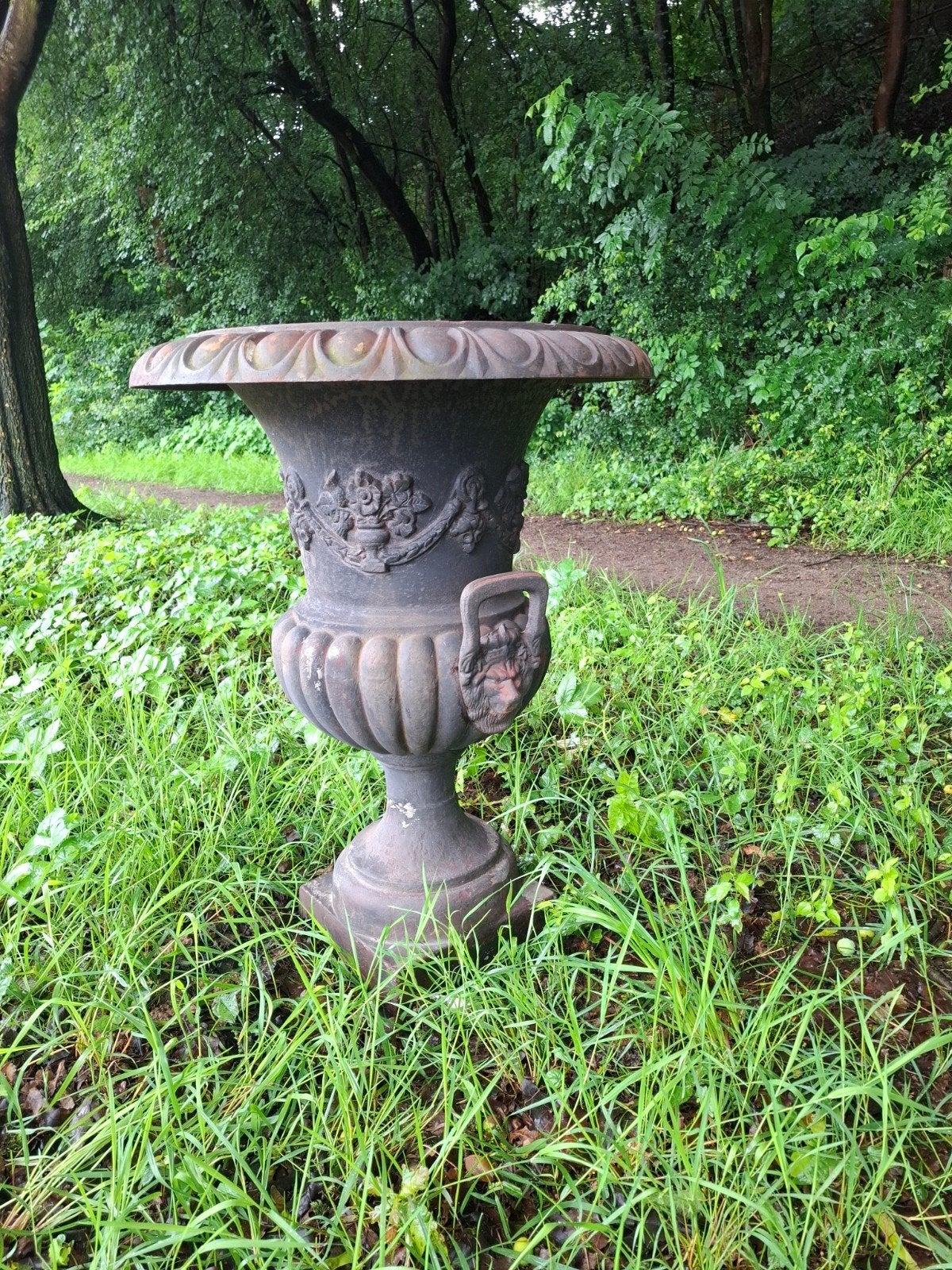 Exclusieve gietijzeren tuinvaas 77cm hoog, Tuin en Terras, Ophalen