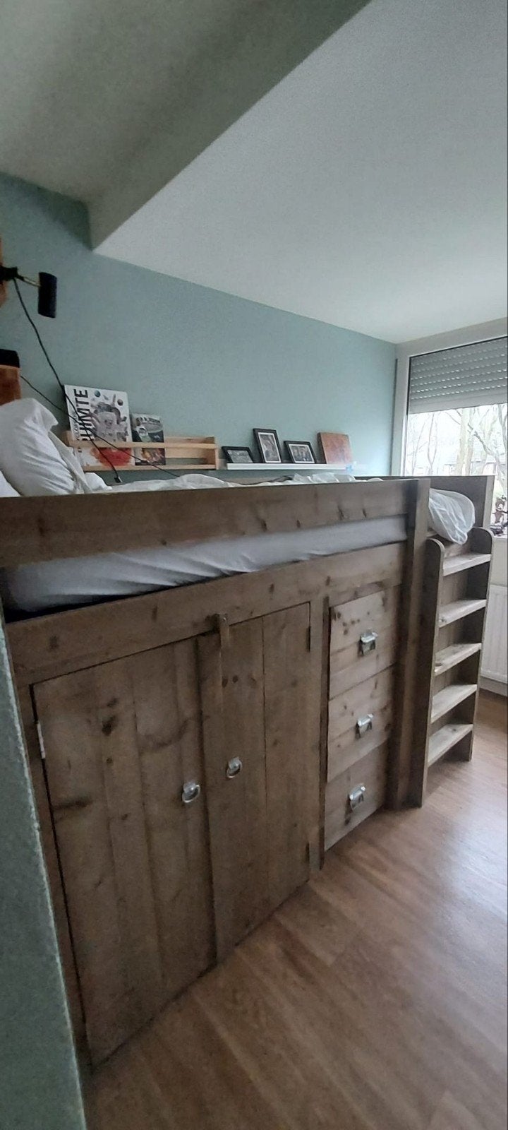Steigerhouten hoogslaper met opbergruimte - merk van Londen, Huis en Inrichting, Slaapkamer | Bedden, Ophalen, 90 cm, Bruin, Steigerhout