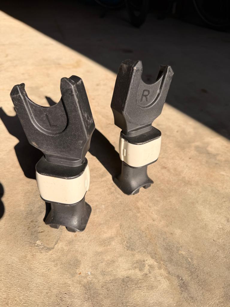 Bugaboo autostoel adapters (L en R), Ophalen of Verzenden, Gebruikt