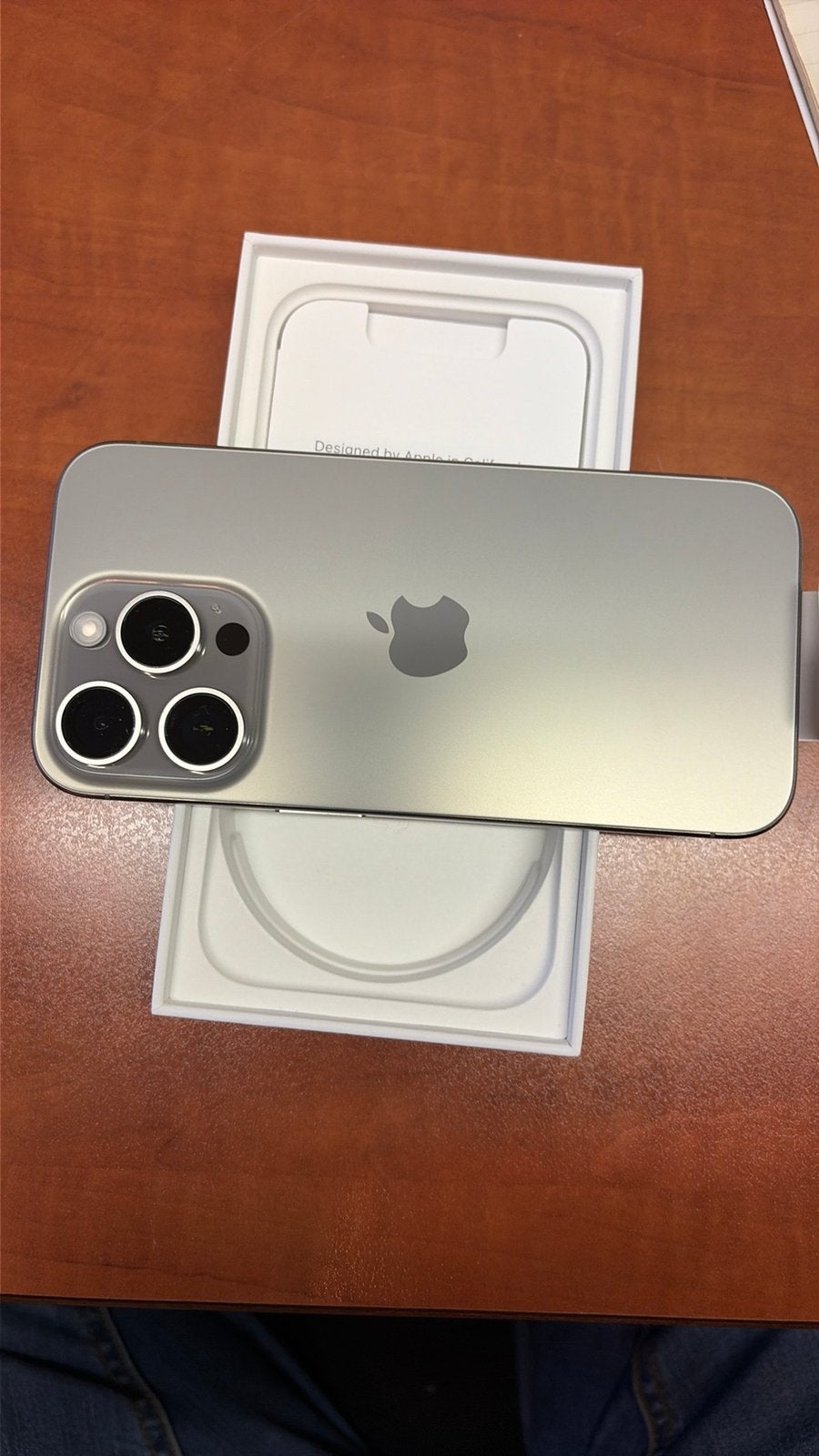 Iphone 15 pro 128 mb Gloednieuw! 625 euro, Telecommunicatie, Mobiele telefoons | Apple iPhone, 128 GB, Zwart, Nieuw, Ophalen of Verzenden