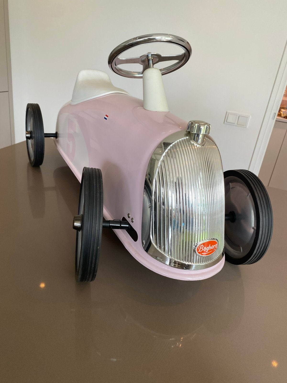 Baghera loopauto roze - Vintage raceauto design, Ophalen, Zo goed als nieuw, Loopvoertuig