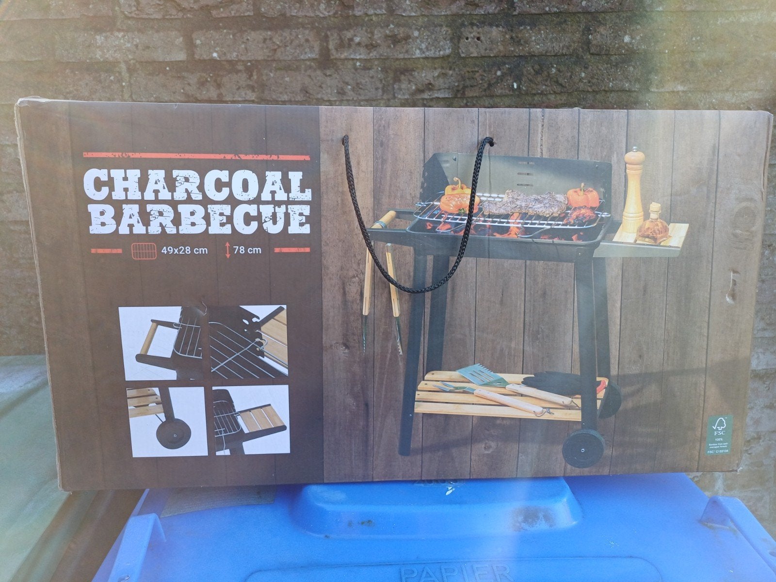Nieuwe Houtskool Barbecue - Opvouwbaar en Verrijdbaar, Ophalen, Nieuw, Onbekend