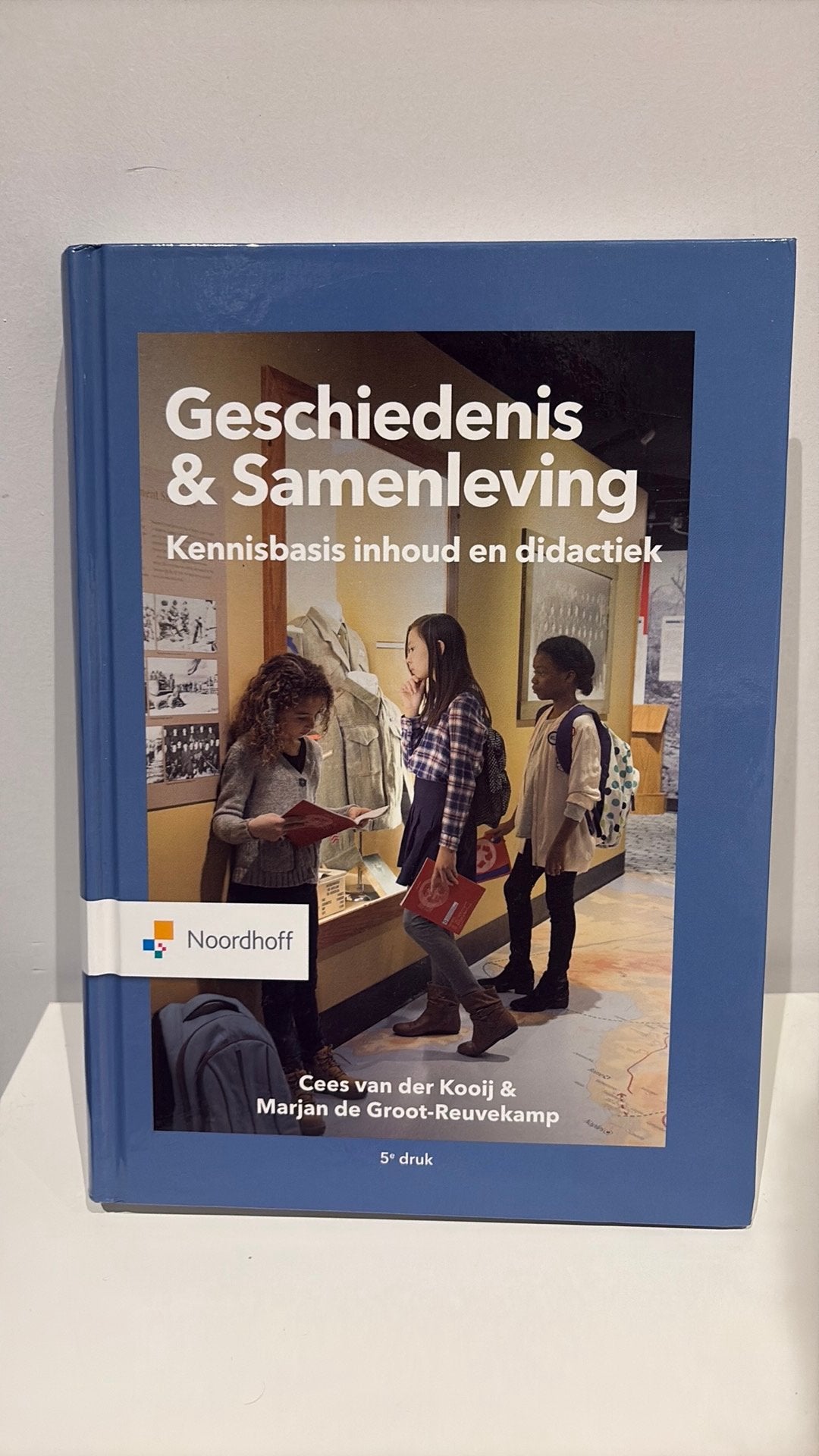 Cees van der Kooij - Geschiedenis & samenleving, Ophalen of Verzenden, Zo goed als nieuw, Cees van der Kooij; Marjan de Groot-Reuvekamp
