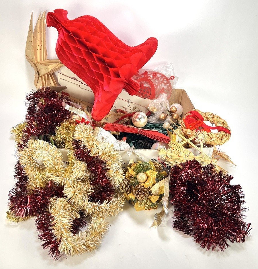 216. Kerstversiering, eind 20e eeuw, Ophalen