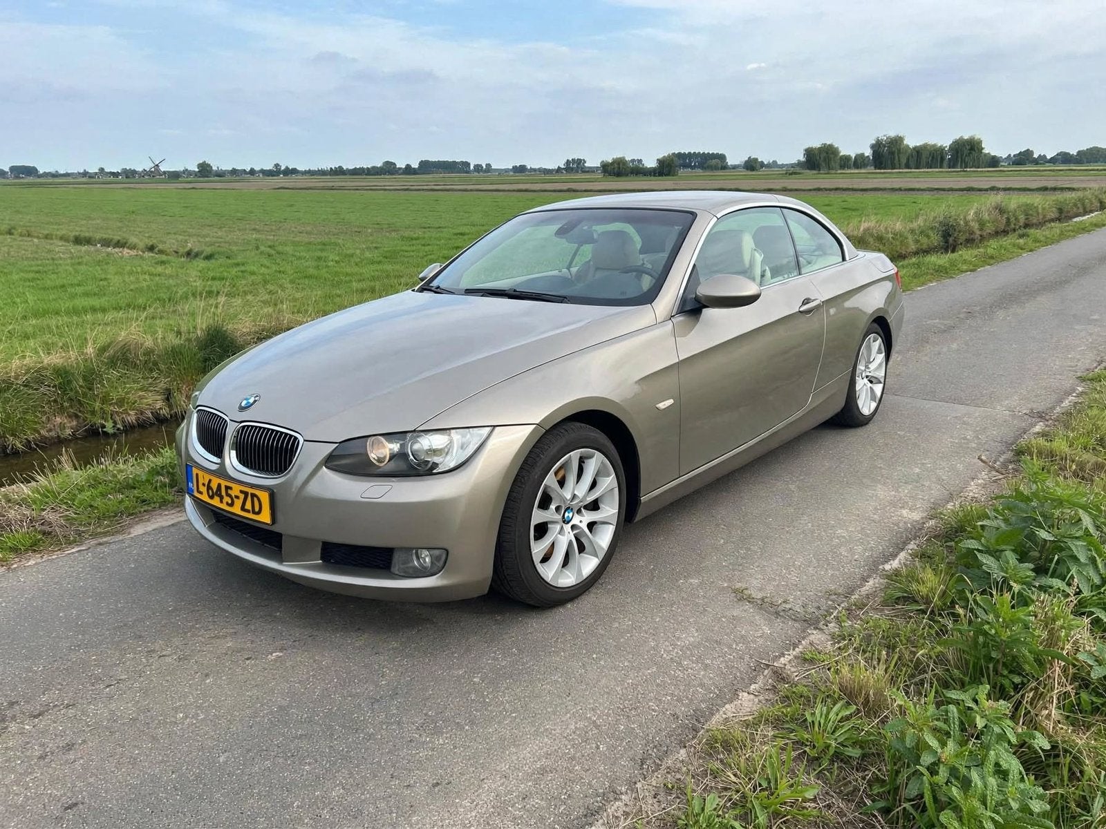 BMW 3-Serie 3.0 I 330 Cabrio AUT 2007, Automaat, Achterwielaandrijving, Beige, Cabriolet
