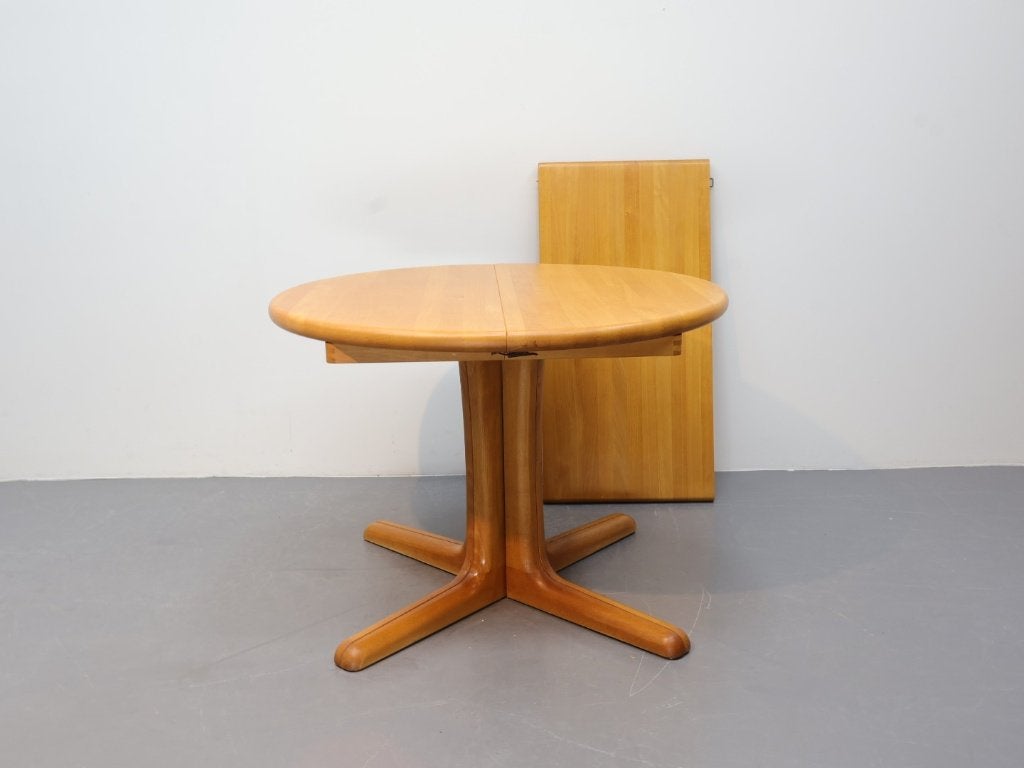 Vintage eettafel massief beukenhout rond / ovaal, Ophalen, Gebruikt, Vijf personen of meer, X