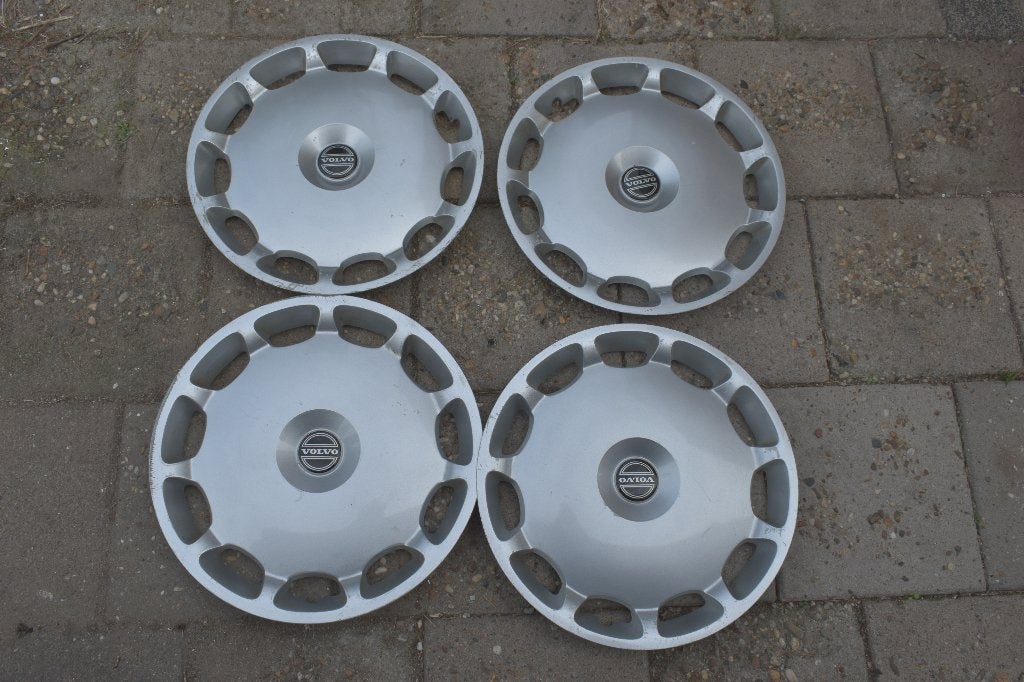 Set van 4 originele wieldoppen Volvo V70 16 inch (Model 1), Ophalen of Verzenden, Gebruikt