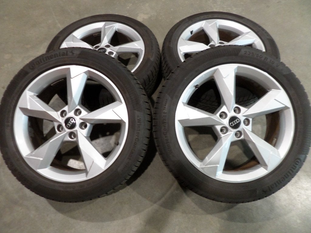 Origineel 19" Audi Q3 SQ3 velgen + Continental Winterbanden, Banden en Velgen, Winterbanden, 235 mm, Personenwagen