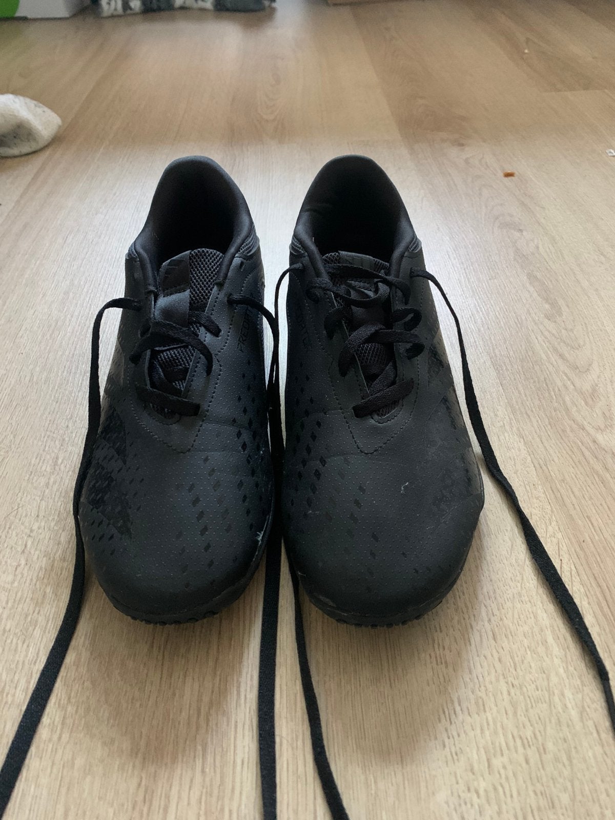 Sportschoenen/voetbalschoenen, Ophalen of Verzenden, Zo goed als nieuw, Schoenen