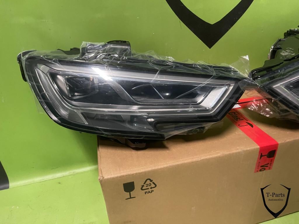 audi a3 koplamp lamp 8v0941034c 8v0941033c, Auto-onderdelen, Verlichting, Info@fabrikant.eu, Fabrikant BV, Fabrikantstraat 1
1000 AA  Amsterdam, NL