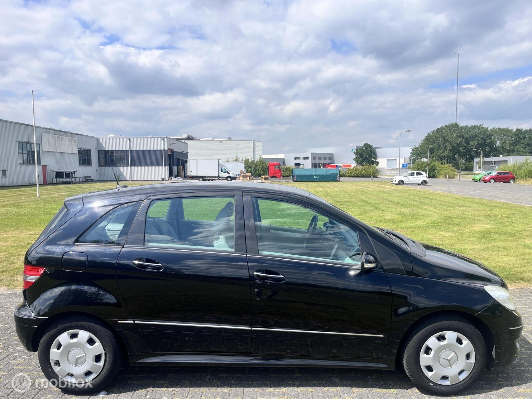 Mercedes B-klasse 170 / Airco / APK / Trekhaak / Dashcam /, Auto's, Mercedes-Benz, Voorwielaandrijving, Stof, Gebruikt, 4 cilinders