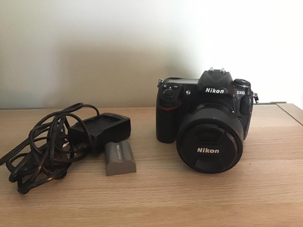 Nikon D300 met 18-70mm 3.5-4.5G lens, Audio, Tv en Foto, Fotocamera's Digitaal, Ophalen, Gebruikt, Nikon