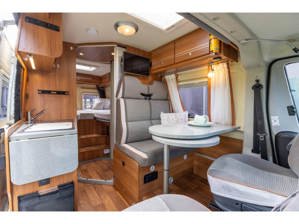 Globecar Campscout Enkele bedden Lage KM Euro5 Busbiker, Caravans en Kamperen, Campers, Overige merken, Buscamper of Camperbus