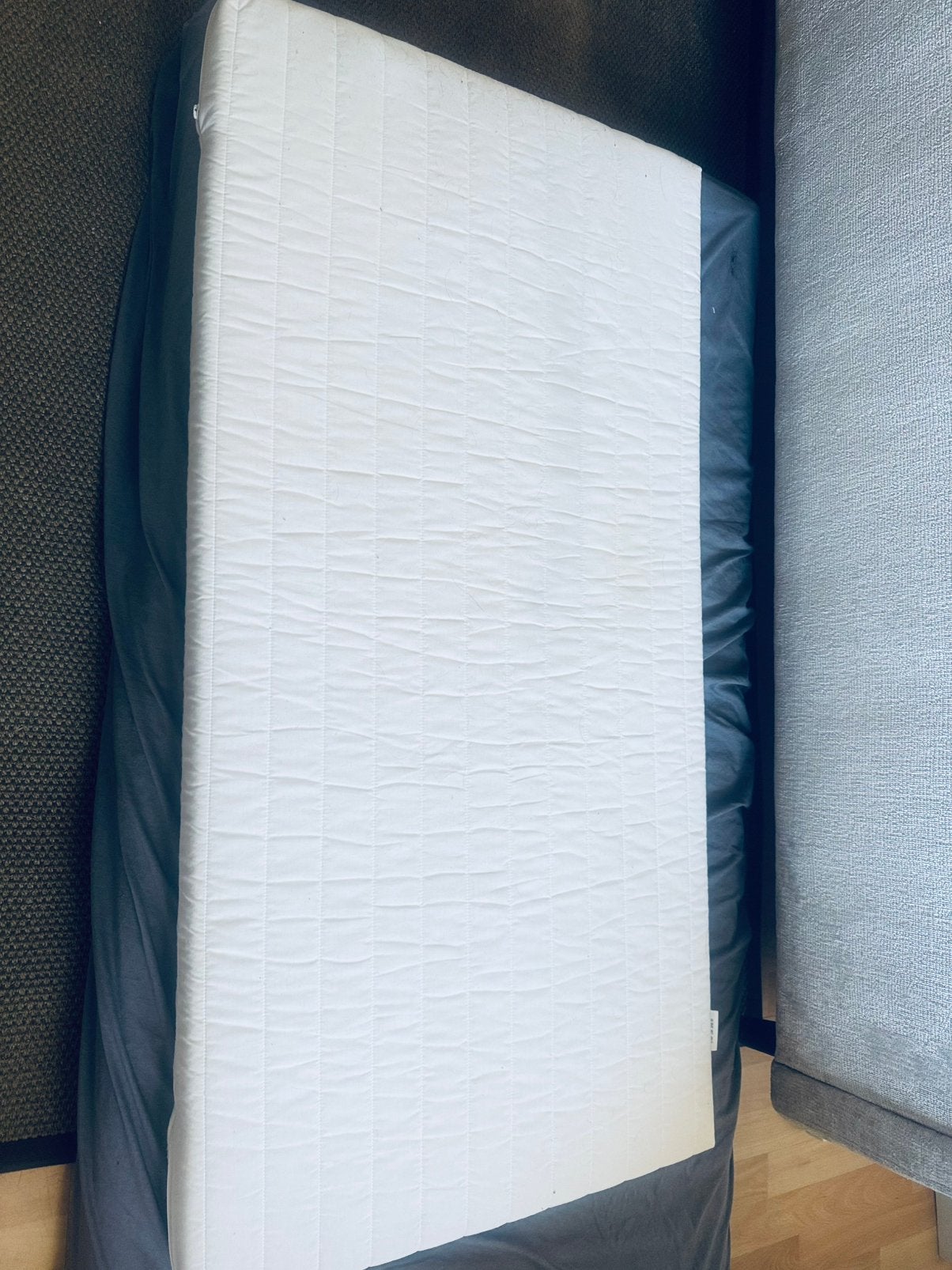 Te koop een matras voor ledikant, 120 x 60 x 6 cm. Van IKEA., Ophalen, 190 cm of minder, Zo goed als nieuw, Eenpersoons