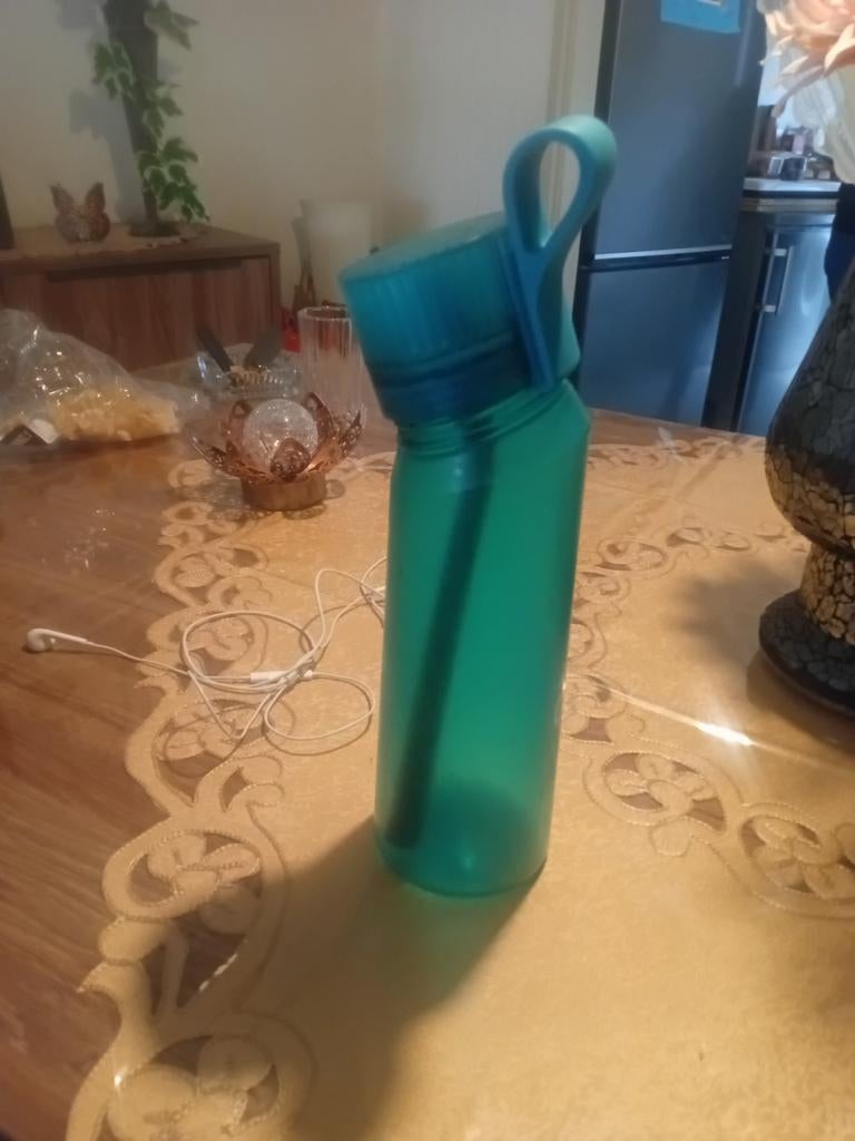 Air Up drinkfles, Sport en Fitness, Bidons, Ophalen of Verzenden, Zo goed als nieuw