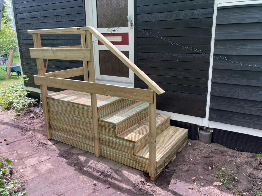 Opstap met leuning tot 1meter hoog!, Caravans en Kamperen, Caravan accessoires, Nieuw, Ophalen of Verzenden