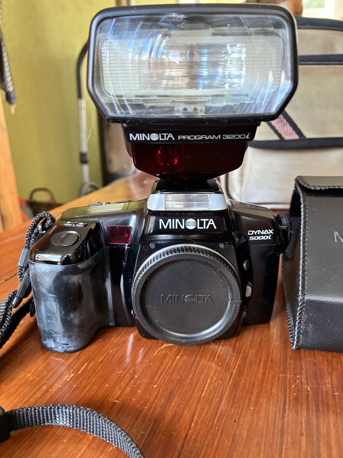 Minolta Dynax 5000i Spiegelreflexcamera met 2 lenzen en flit, Ophalen of Verzenden, Gebruikt, Spiegelreflex, Minolta