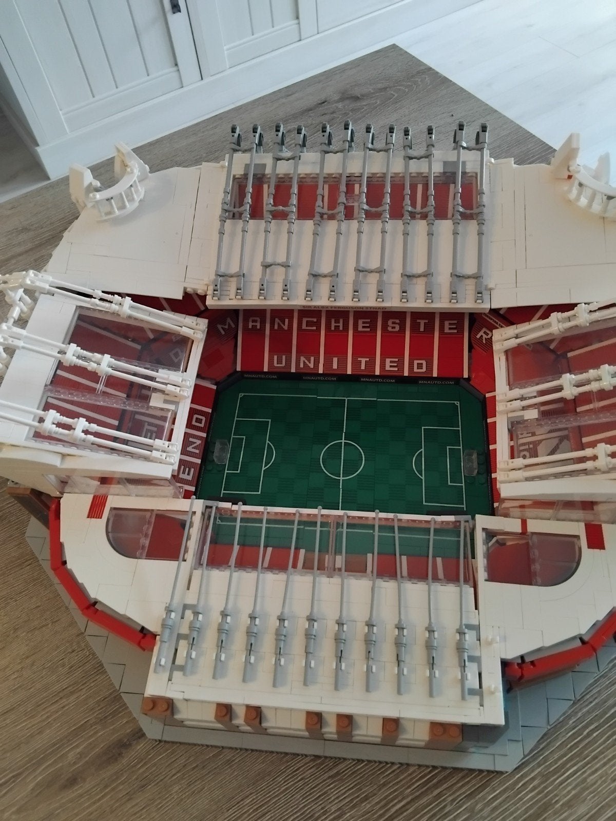 voetbal stadion Manchester united +instructie boek, Ophalen of Verzenden, Gebruikt