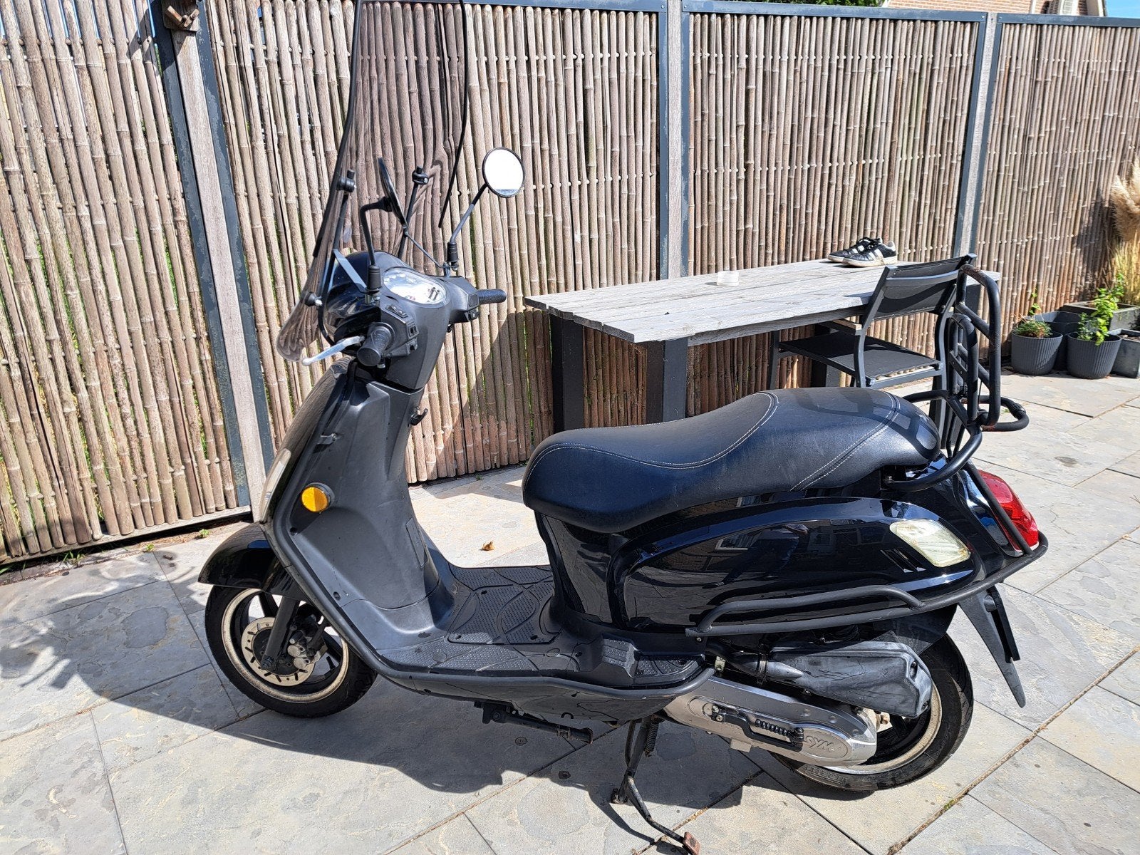 Zwarte Sym Fiddle Scooter - Goed Onderhouden, Fietsen en Brommers, Scooters | SYM, Ophalen, Gebruikt, Maximaal 45 km/u, Benzine