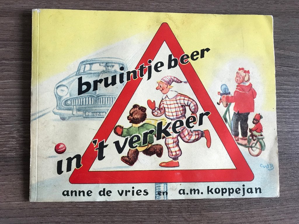 Bruintje Beer in t verkeer, Ophalen of Verzenden, Gelezen, Fictie algemeen