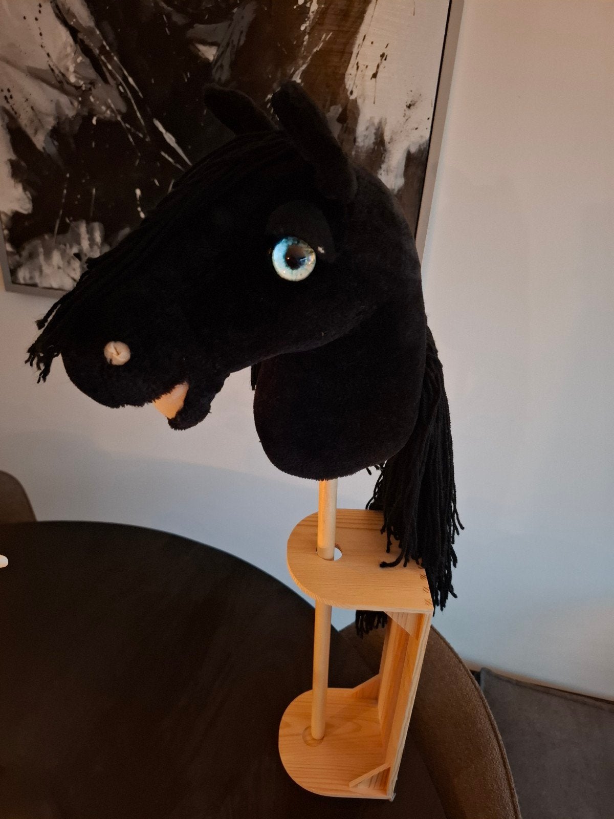 Hobbyhorse met accessoires en standaard, Kinderen en Baby's, Ophalen of Verzenden, Zo goed als nieuw, Jongen of Meisje