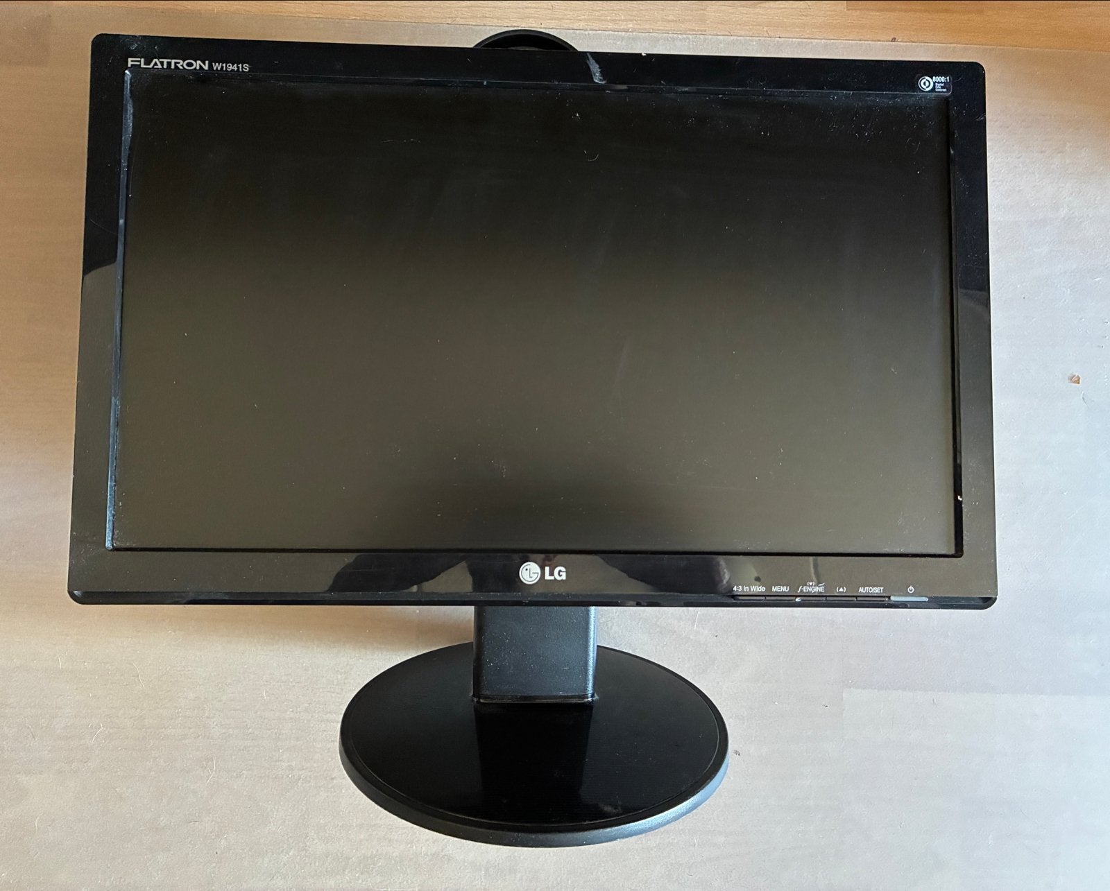 LG Flatron W1941S Monitor - 19 inch, Computers en Software, Monitoren, Ophalen, Kantelbaar, VGA, 60 Hz of minder
