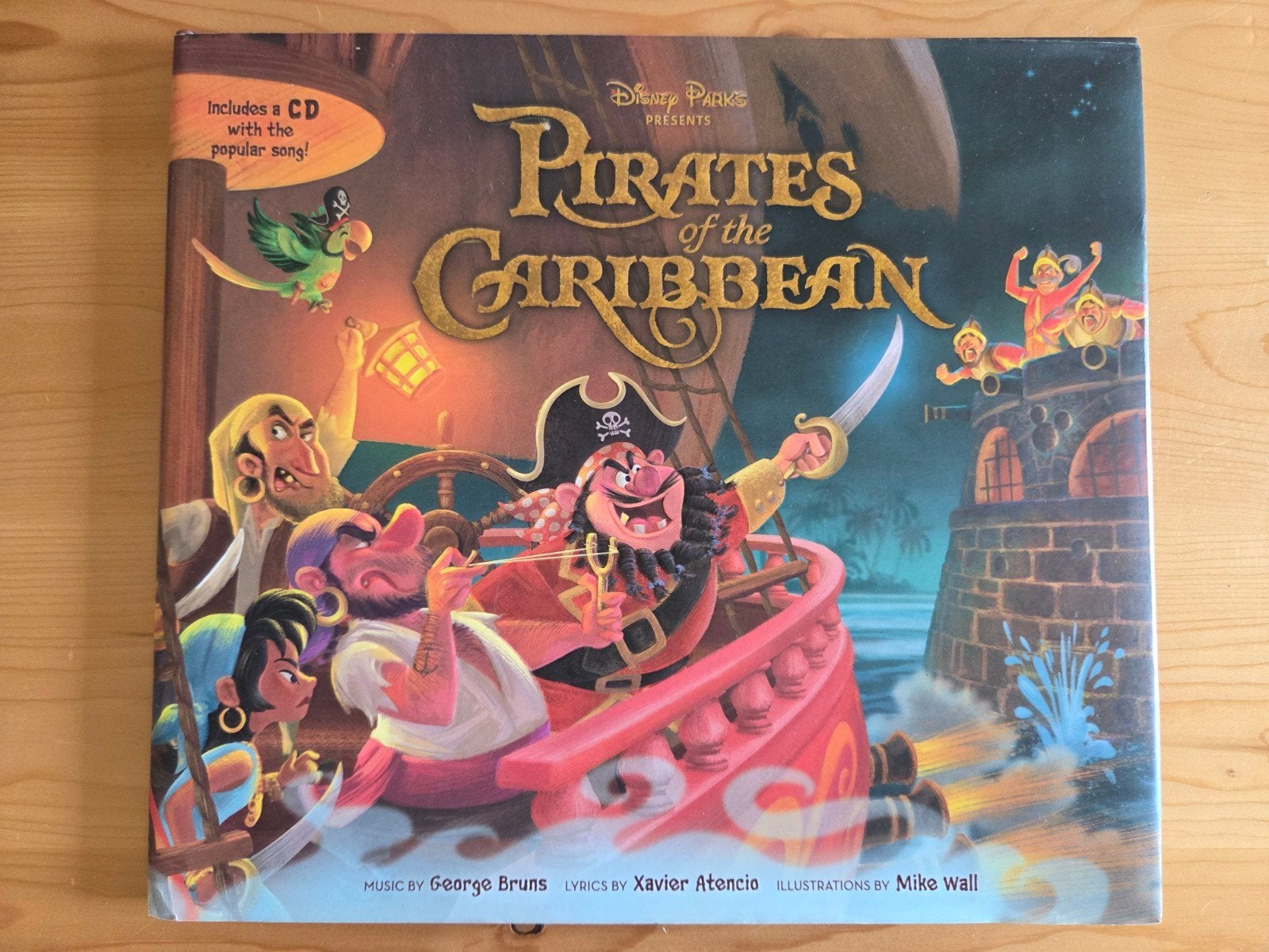 Disney Parks presents pirates of the caribbean met CD, Ophalen of Verzenden, Overige figuren, Gebruikt, Overige typen
