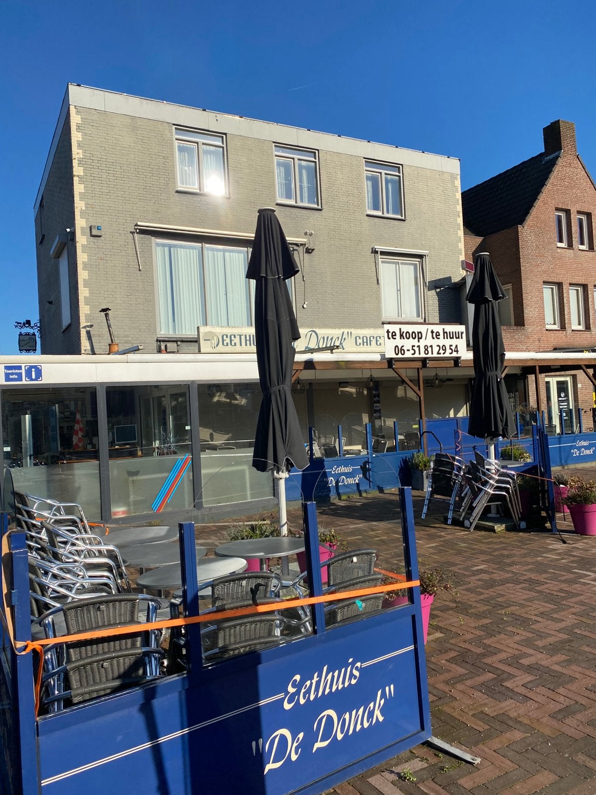 Horecapand met 2 appartementen van 99 mtr2 ., Ophalen of Verzenden