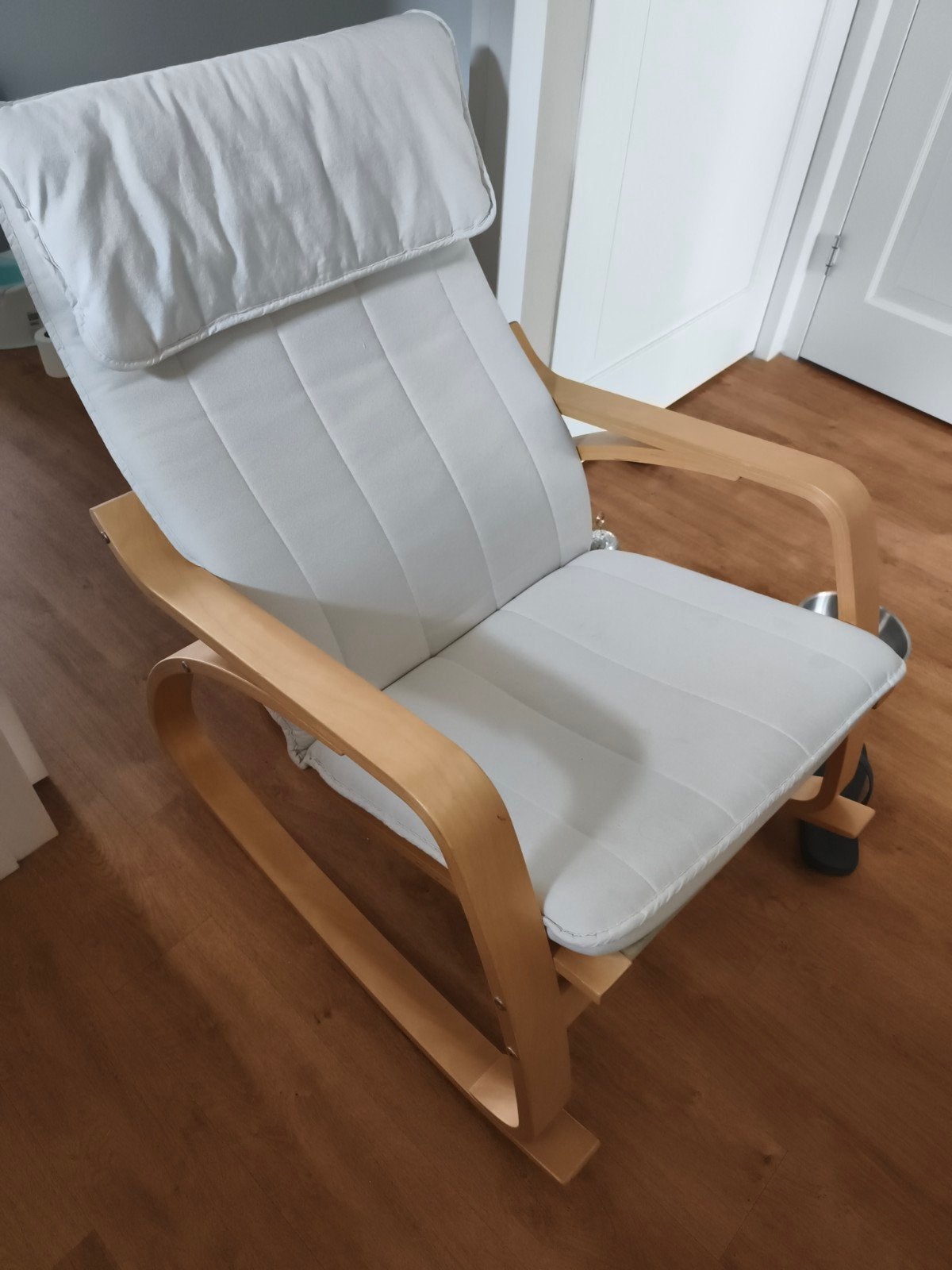 Comfortabele schommelstoel ikea met lichte bekleding, Ophalen, Modern, Comfortabel, Gebruikt, Wit