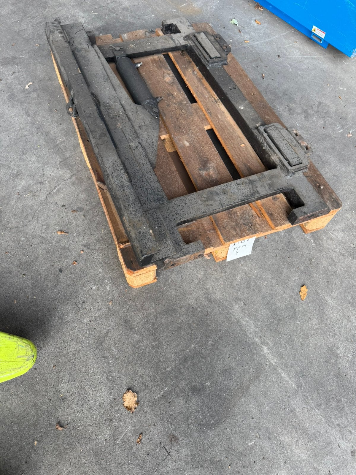 Side shift borden fem 4.   3 stuks, Ophalen, Gebruikt