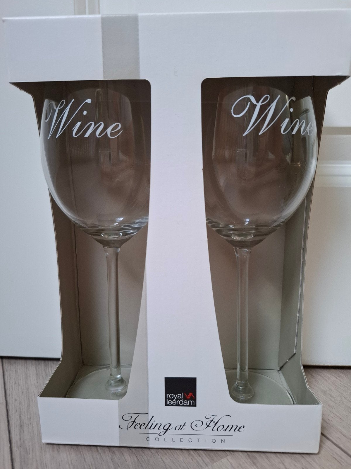 Royal Leerdam rode wijnglazen, serie feeling at home, Ophalen, Glas of Glazen, Nieuw, Glas