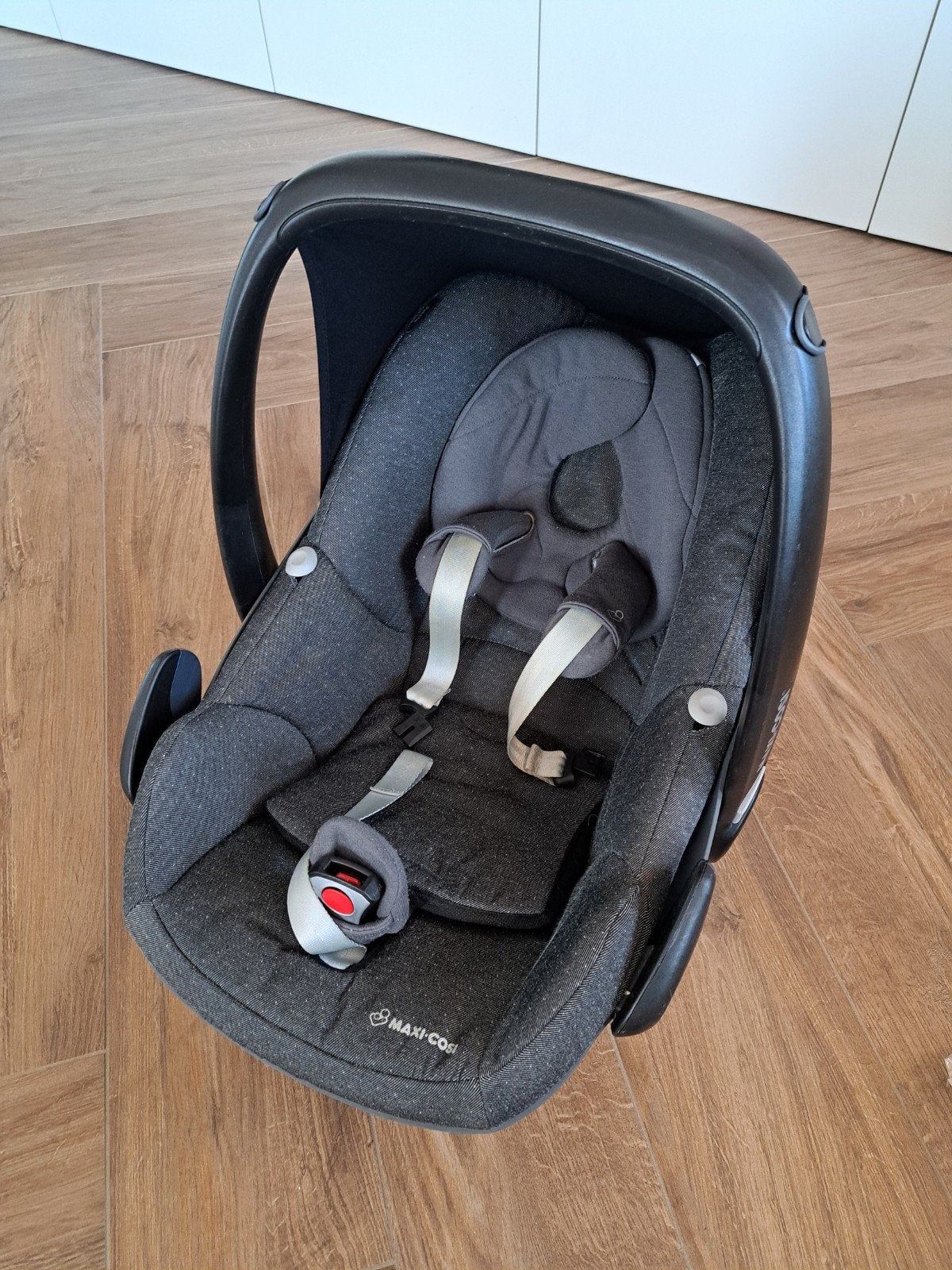 Maxi-Cosi Pebble autostoel, Autogordel of Isofix, Zo goed als nieuw, 0 t/m 13 kg, Maxi-Cosi