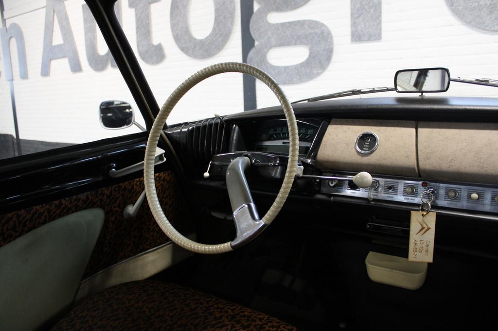 Citroën ID 19P Berlin | Ruime historie met papieren en fact, Auto's, Stof, Overige carrosserieën, Citroën, Zwart