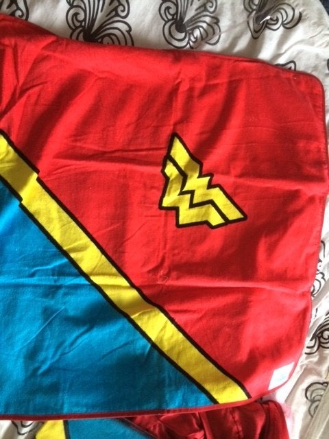 vierkante handdoek in superman kleuren *nieuw*, Ophalen of Verzenden, Nieuw, Handdoek