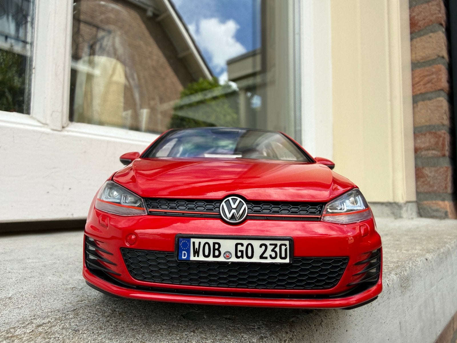 1:18 Volkswagen Golf 7 GTi rood 2013 Norev, Auto, Norev, 70-72 Av. de Bohlen, Vaulx-en-Velin, 69120, France, Norev