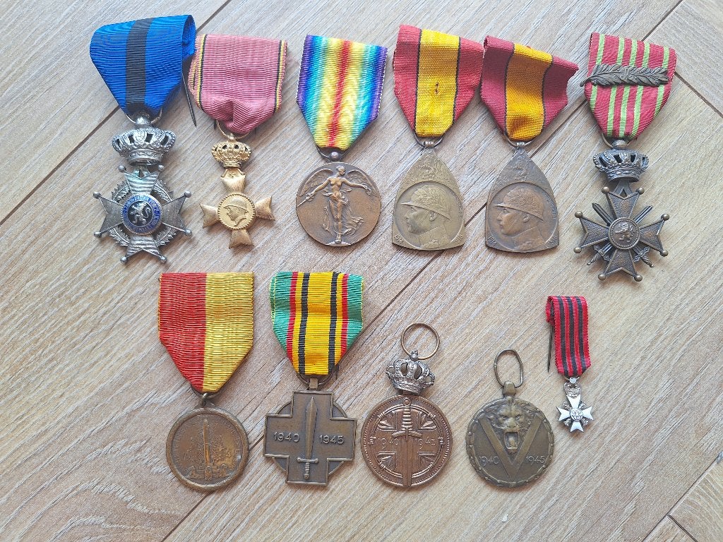 Lot Belgische Medailles, Onderscheidingen 4, Ophalen of Verzenden, Overige materialen, Buitenland